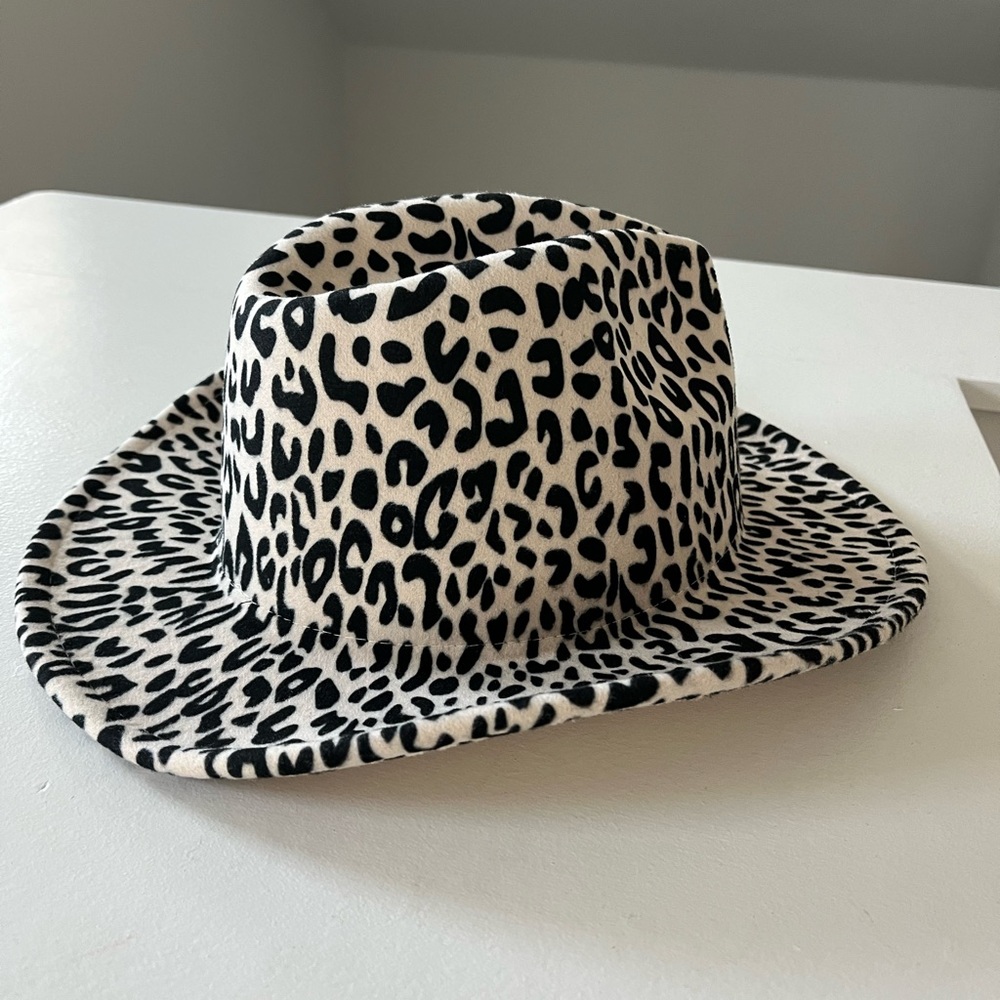 Animal print fedora/ cowboy hat